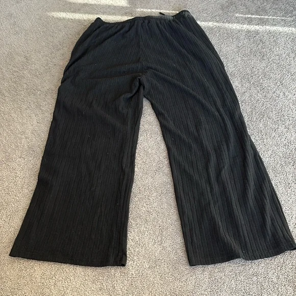 SHEIN curve lounge set - Picture 11 of 11